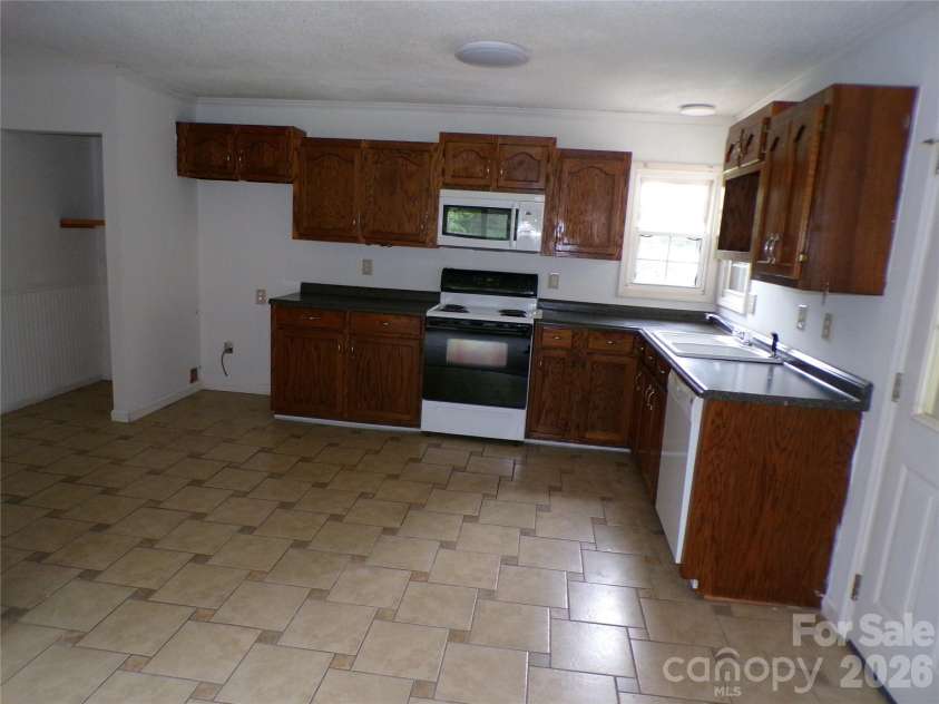 5391 Sapp Road, Kannapolis, NC 28083.  MLS# CAR4388250, YatesRealty ID 11368. 