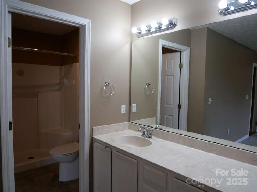 37 Woodridge View Court, Hendersonville, NC 28791.  MLS# CAR4255791, YatesRealty ID 11369. 