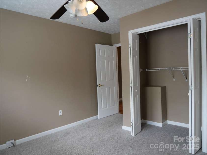 37 Woodridge View Court, Hendersonville, NC 28791.  MLS# CAR4255791, YatesRealty ID 11369. Bedroom # 1