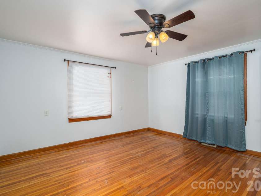 610 Washington Street, Cramerton, NC 28032.  MLS# CAR4337410, YatesRealty ID 11369. 