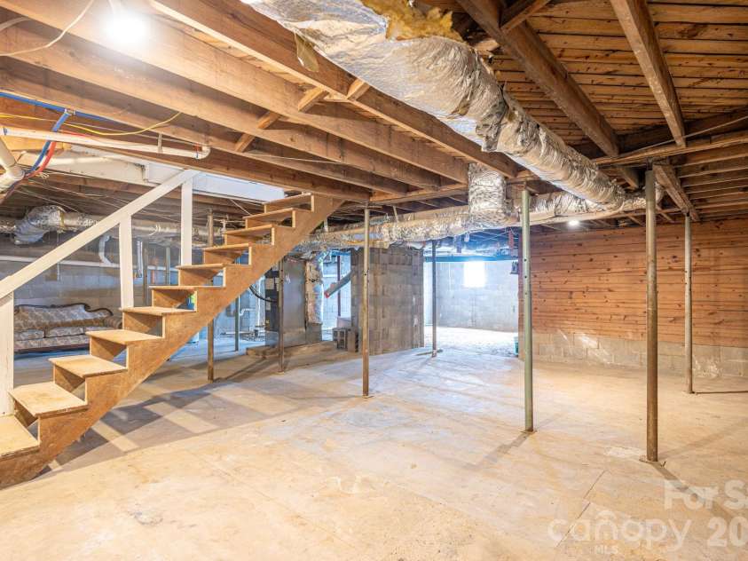 610 Washington Street, Cramerton, NC 28032.  MLS# CAR4337410, YatesRealty ID 11369. 