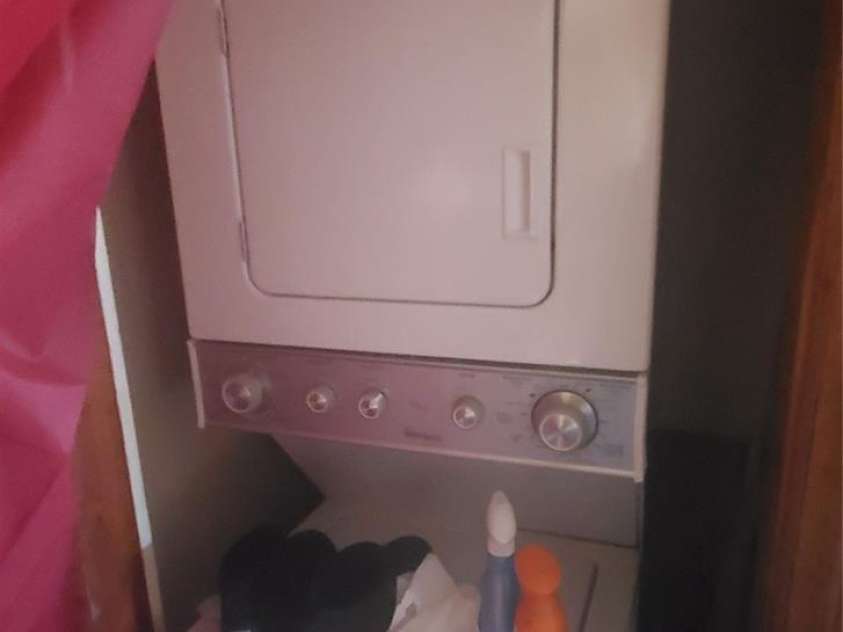 1015 Airline Avenue, Gastonia, NC 28054.  MLS# CAR4221170, YatesRealty ID 1137. 