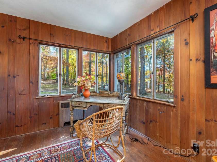 102 Weaver Mill Road, Columbus, NC 28722.  MLS# CAR4211548, YatesRealty ID 1137. Enjoy the beauty of the outdoors while working