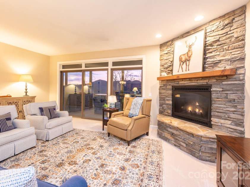 120 Pleasant View Boulevard, Sugar Mountain, NC 28604.  MLS# CAR4329178, YatesRealty ID 1137. 