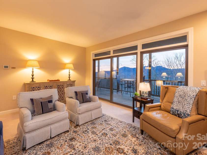 120 Pleasant View Boulevard, Sugar Mountain, NC 28604.  MLS# CAR4329178, YatesRealty ID 1137. 