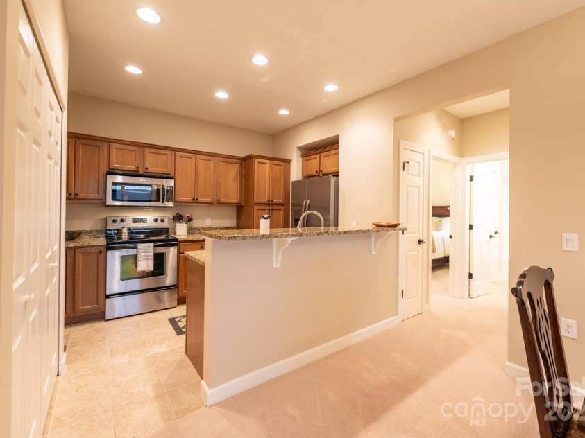 120 Pleasant View Boulevard, Sugar Mountain, NC 28604.  MLS# CAR4329178, YatesRealty ID 1137. 