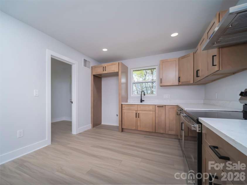 1325 Armstrong Road, Belmont, NC 28012.  MLS# CAR4359211, YatesRealty ID 11370. 