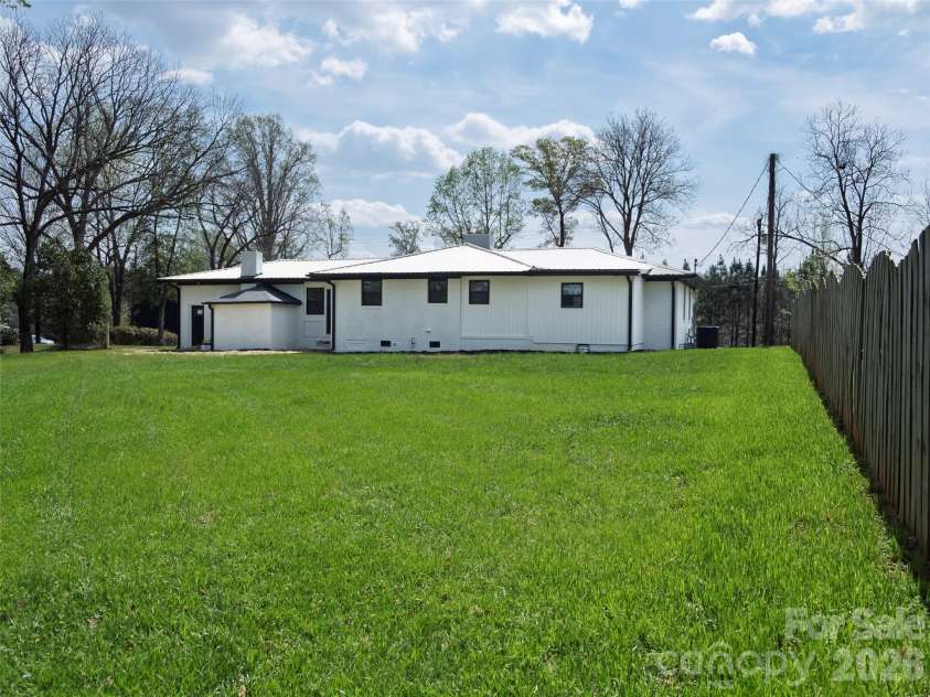 1325 Armstrong Road, Belmont, NC 28012.  MLS# CAR4359211, YatesRealty ID 11370. 