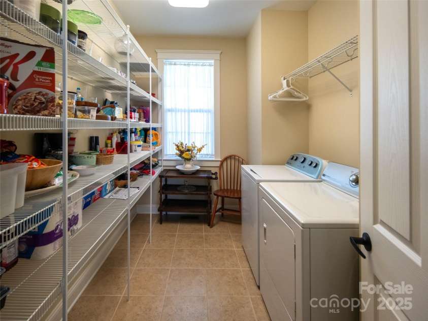 314 Fennel Dun Circle, Biltmore Lake, NC 28715.  MLS# CAR4248445, YatesRealty ID 11371. 