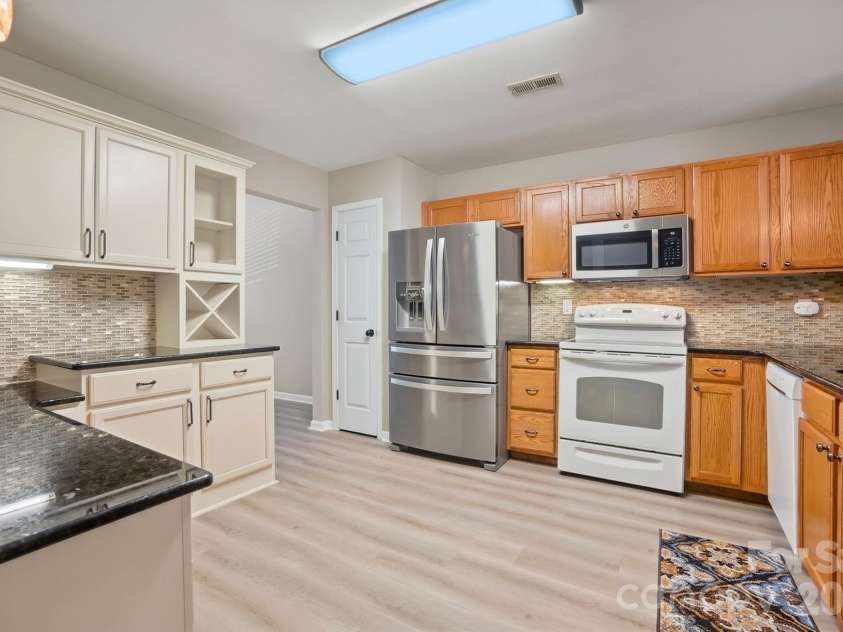 7531 Pilot Cove Court, Denver, NC 28037.  MLS# CAR4349655, YatesRealty ID 11372. 