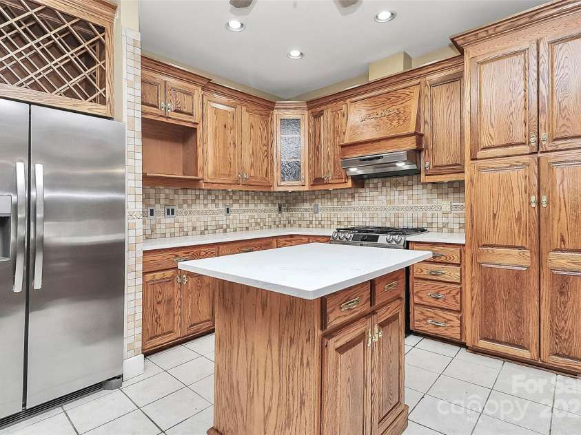 261 Melrose Drive, Concord, NC 28025.  MLS# CAR4255935, YatesRealty ID 11373. 