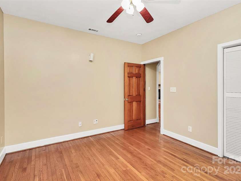 261 Melrose Drive, Concord, NC 28025.  MLS# CAR4255935, YatesRealty ID 11373. 