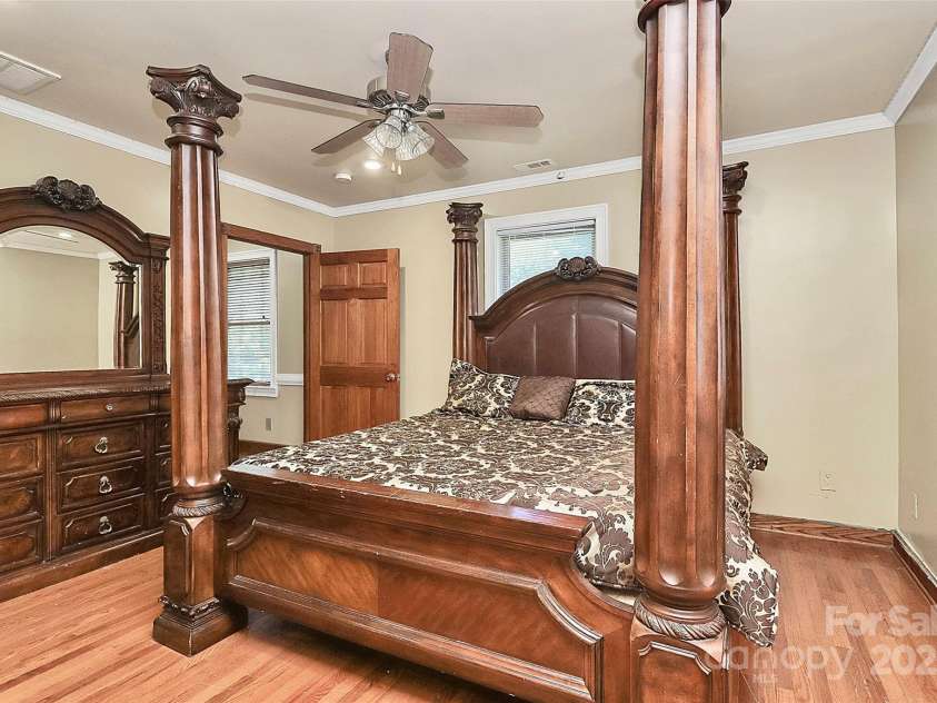 261 Melrose Drive, Concord, NC 28025.  MLS# CAR4255935, YatesRealty ID 11373. 