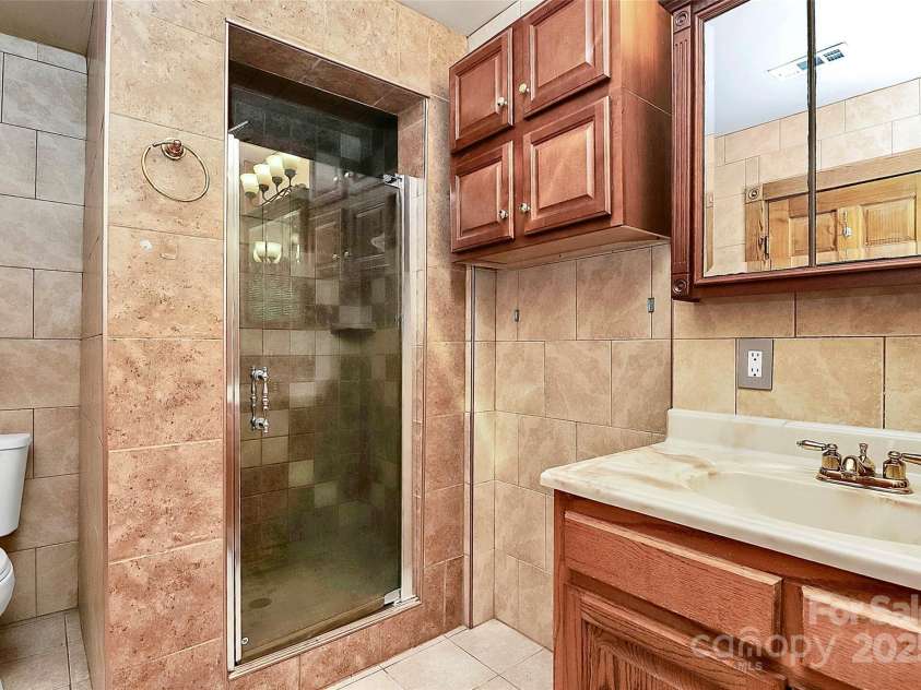 261 Melrose Drive, Concord, NC 28025.  MLS# CAR4255935, YatesRealty ID 11373. 