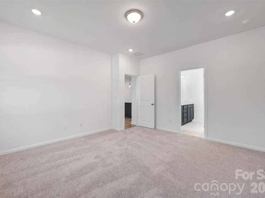 408 Willoughby Park Drive, Monroe, NC 28112.  MLS# CAR4337621, YatesRealty ID 11373. Owner's suite