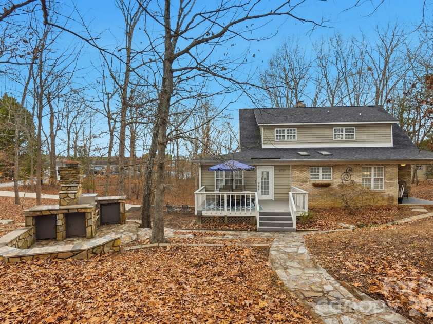 4737 Betty Davis Drive, York, SC 29745.  MLS# CAR4342456, YatesRealty ID 11374. 