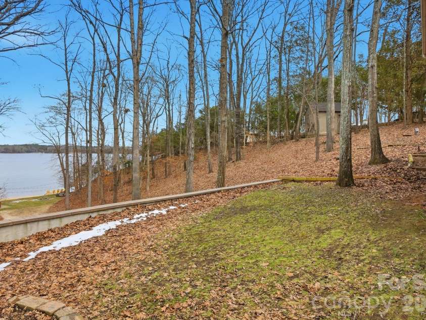 4737 Betty Davis Drive, York, SC 29745.  MLS# CAR4342456, YatesRealty ID 11374. 