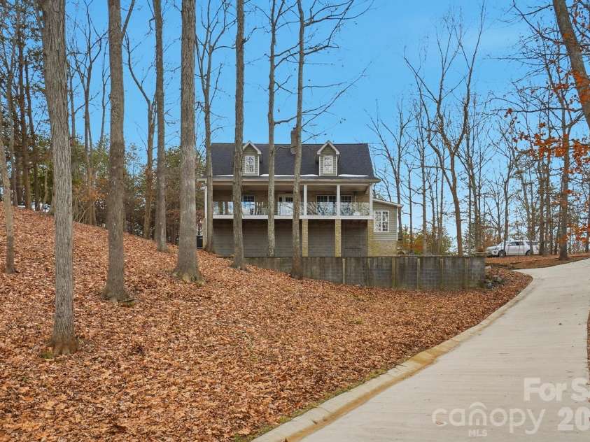 4737 Betty Davis Drive, York, SC 29745.  MLS# CAR4342456, YatesRealty ID 11374. 