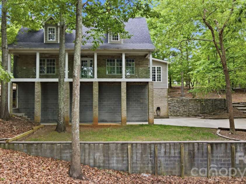 4737 Betty Davis Drive, York, SC 29745.  MLS# CAR4342456, YatesRealty ID 11374. 