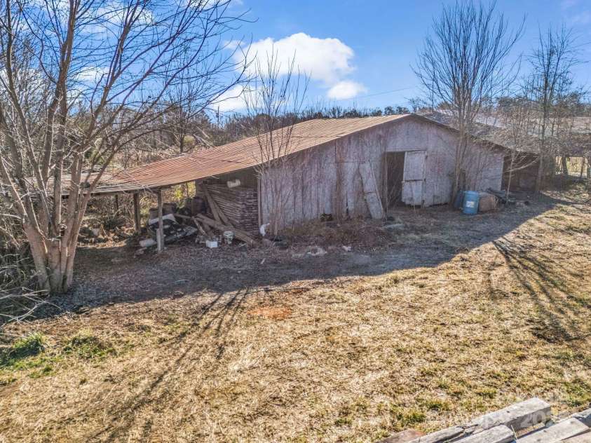 1914 Buffalo Shoals Road, Lincolnton, NC 28092.  MLS# CAR4330486, YatesRealty ID 11375. Barn
