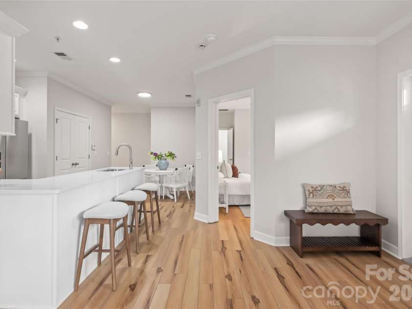 2000 Euclid Avenue, Charlotte, NC 28203.  MLS# CAR4401189, YatesRealty ID 11376. 