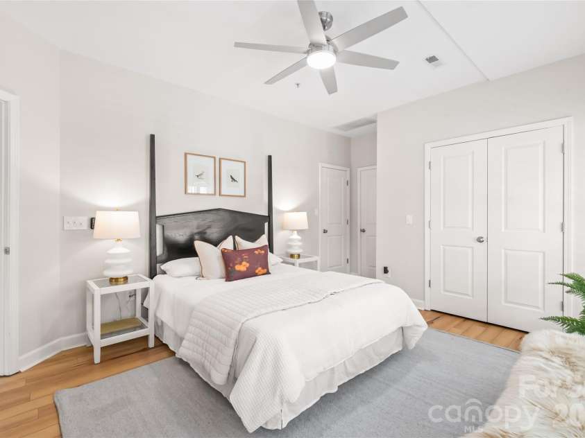 2000 Euclid Avenue, Charlotte, NC 28203.  MLS# CAR4401189, YatesRealty ID 11376. 