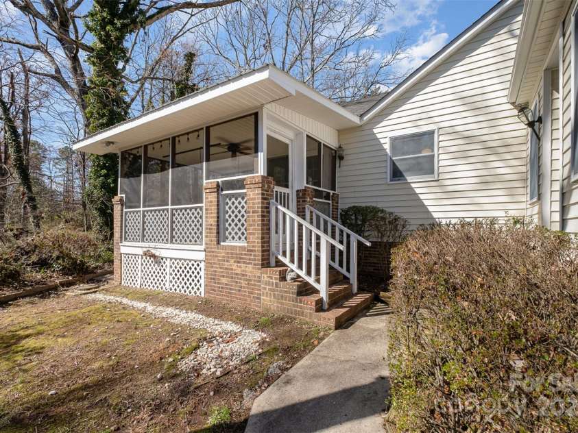 457 Birchwood Trail, Concord, NC 28025.  MLS# CAR4223374, YatesRealty ID 11376. 