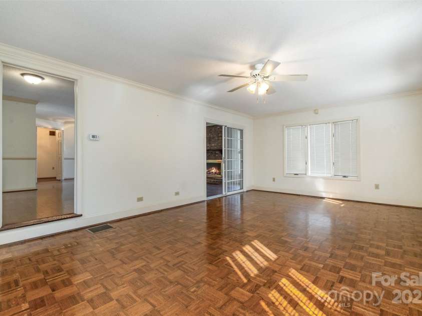 457 Birchwood Trail, Concord, NC 28025.  MLS# CAR4223374, YatesRealty ID 11376. 