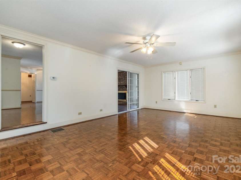 457 Birchwood Trail, Concord, NC 28025.  MLS# CAR4223374, YatesRealty ID 11376. 