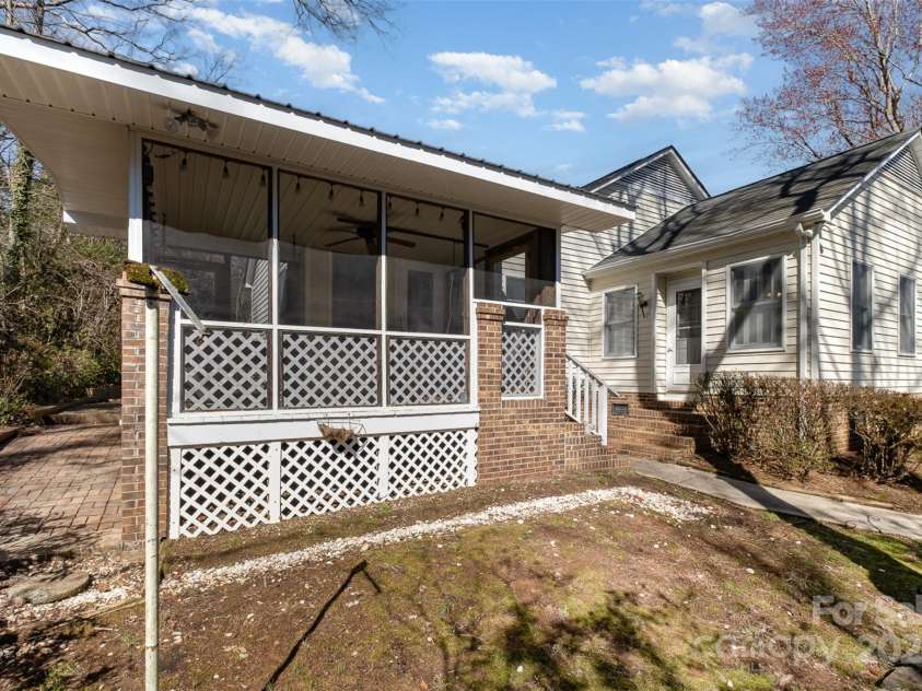 457 Birchwood Trail, Concord, NC 28025.  MLS# CAR4223374, YatesRealty ID 11376. 