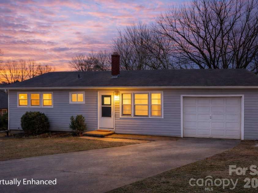 302 Ramsey Street, Morganton, NC 28655.  MLS# CAR4344783, YatesRealty ID 11379. 
