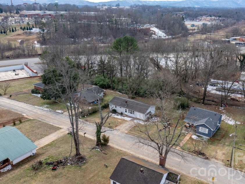 302 Ramsey Street, Morganton, NC 28655.  MLS# CAR4344783, YatesRealty ID 11379. 