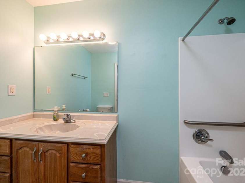 1687 Golden Cedar Lane, Newton, NC 28658.  MLS# CAR4329219, YatesRealty ID 1138. 