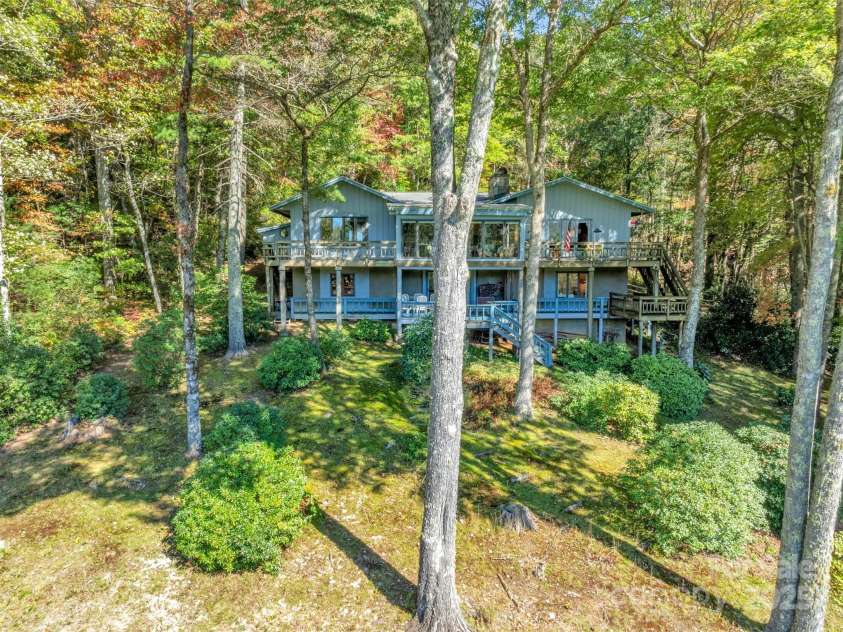 636 Cherokee Trace, Lake Toxaway, NC 28747.  MLS# CAR4191342, YatesRealty ID 1138. 
