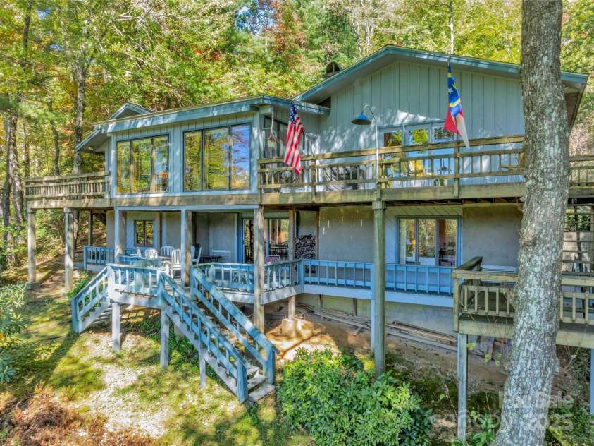 636 Cherokee Trace, Lake Toxaway, NC 28747.  MLS# CAR4191342, YatesRealty ID 1138. 