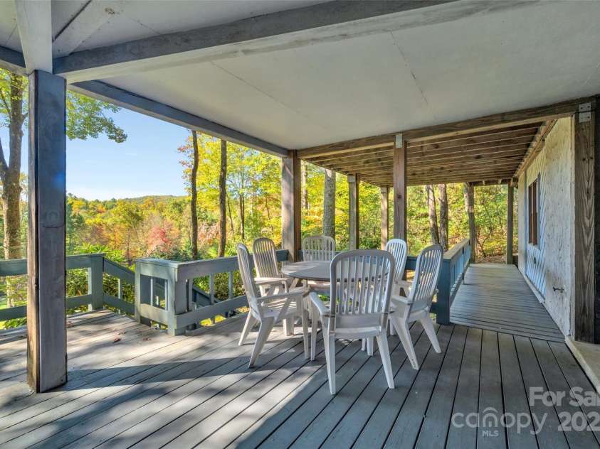 636 Cherokee Trace, Lake Toxaway, NC 28747.  MLS# CAR4191342, YatesRealty ID 1138. 