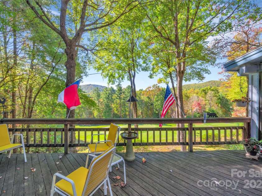 636 Cherokee Trace, Lake Toxaway, NC 28747.  MLS# CAR4191342, YatesRealty ID 1138. 