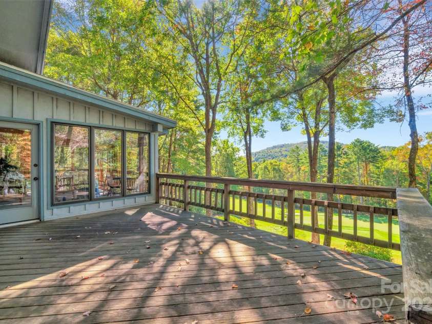 636 Cherokee Trace, Lake Toxaway, NC 28747.  MLS# CAR4191342, YatesRealty ID 1138. 