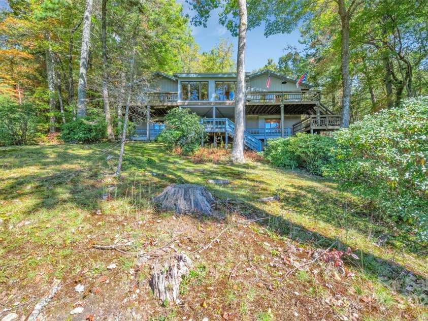 636 Cherokee Trace, Lake Toxaway, NC 28747.  MLS# CAR4191342, YatesRealty ID 1138. 