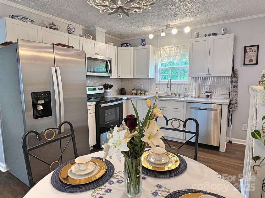 2170 Watson Road, Lenoir, NC 28645.  MLS# CAR4253929, YatesRealty ID 11381. 