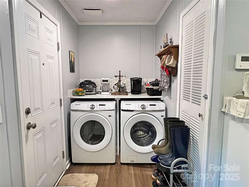 2170 Watson Road, Lenoir, NC 28645.  MLS# CAR4253929, YatesRealty ID 11381. 