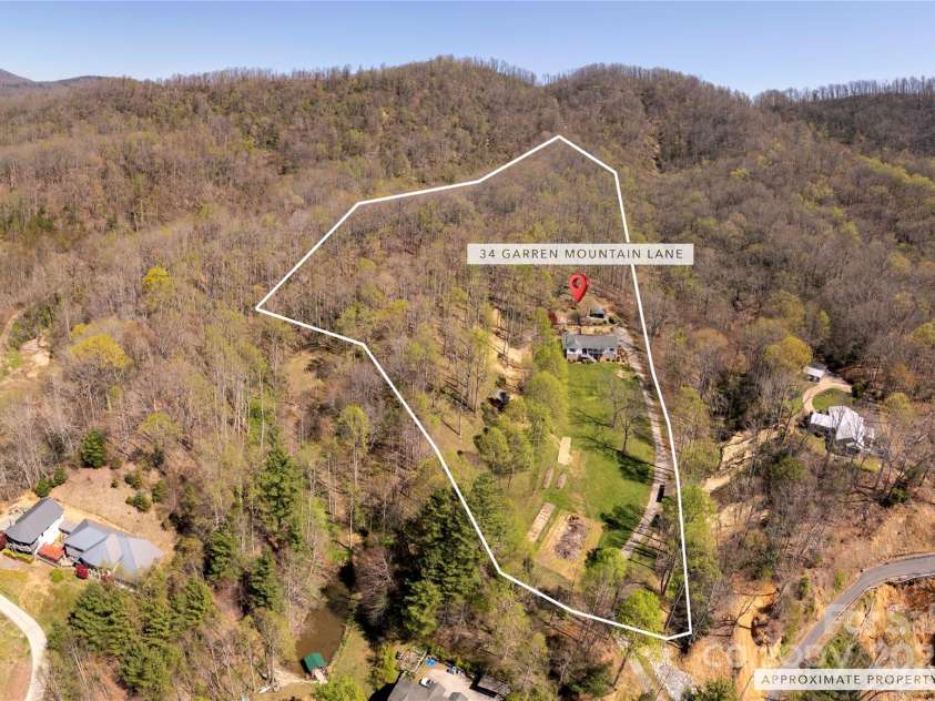 34 Garren Mountain Lane, Fairview, NC 28730.  MLS# CAR4243261, YatesRealty ID 11382. 