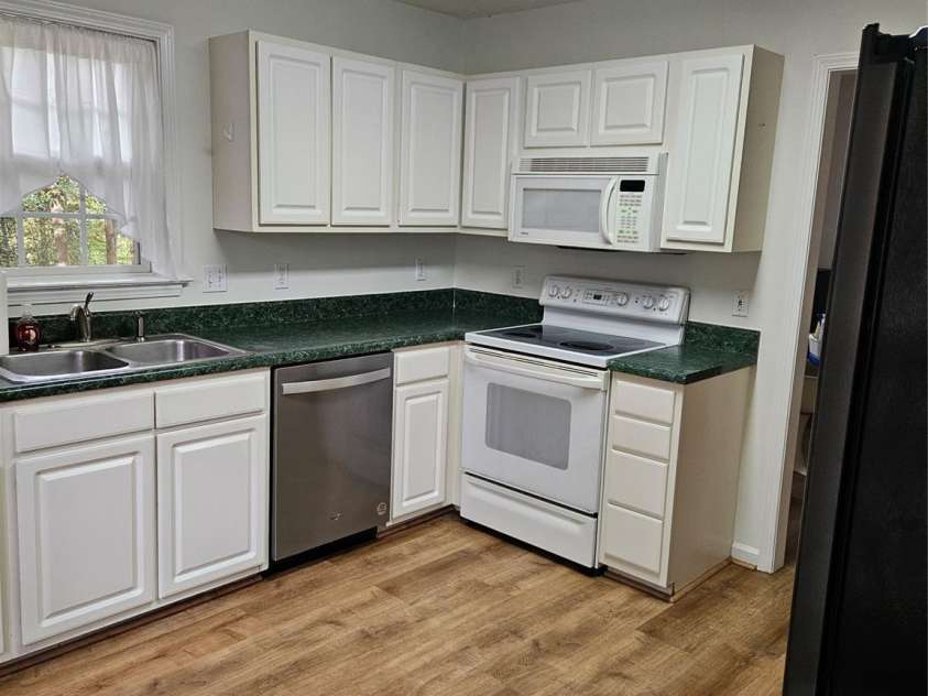 396 Glensprings Drive, Fletcher, NC 28732.  MLS# CAR4312121, YatesRealty ID 11382. 