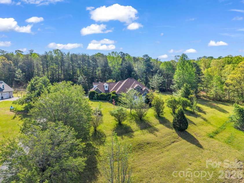 92 Rodaeo Drive, Columbus, NC 28722.  MLS# CAR4331435, YatesRealty ID 11383. 