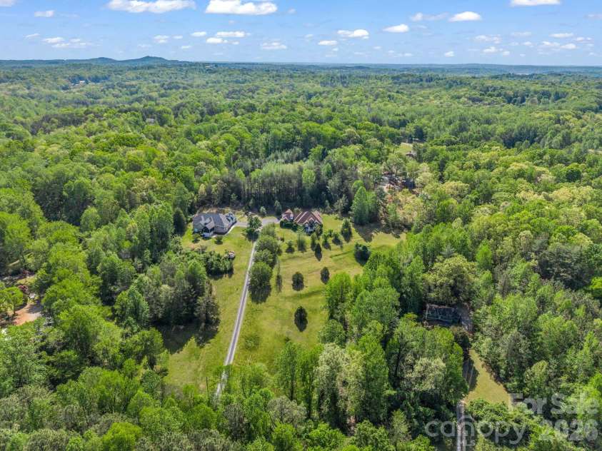 92 Rodaeo Drive, Columbus, NC 28722.  MLS# CAR4331435, YatesRealty ID 11383. 