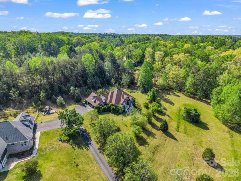 92 Rodaeo Drive, Columbus, NC 28722.  MLS# CAR4331435, YatesRealty ID 11383. 