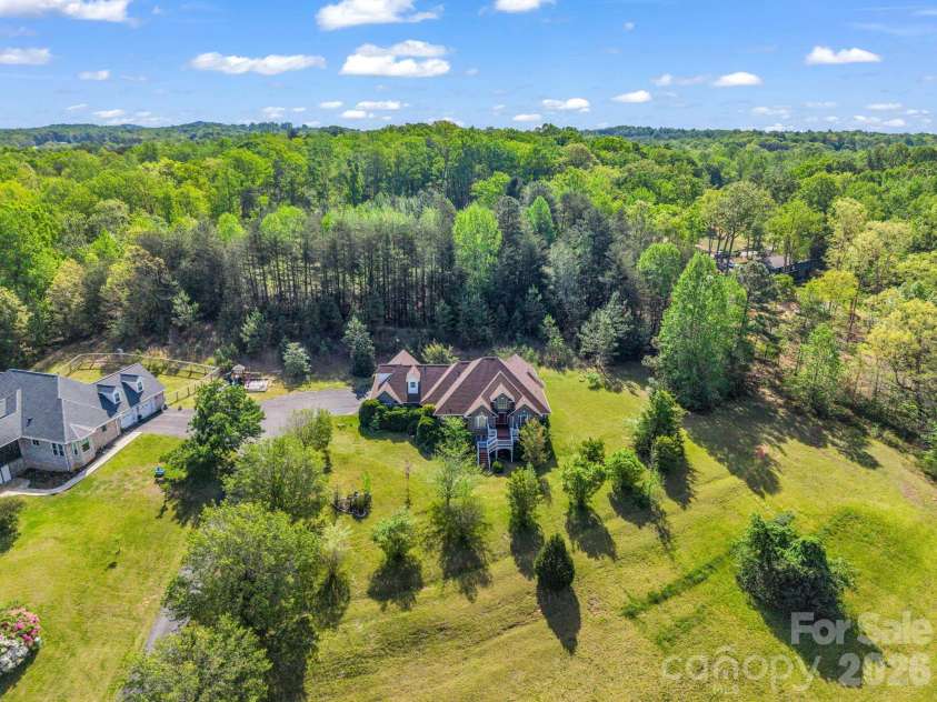 92 Rodaeo Drive, Columbus, NC 28722.  MLS# CAR4331435, YatesRealty ID 11383. 