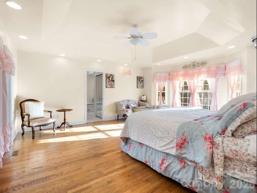 92 Rodaeo Drive, Columbus, NC 28722.  MLS# CAR4331435, YatesRealty ID 11383. Primary bedroom