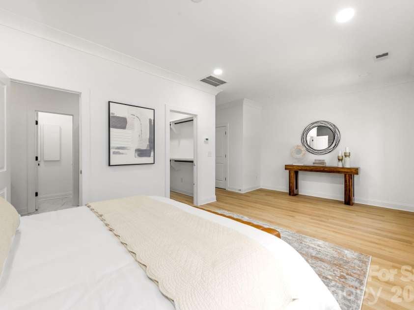 623 Colorado Avenue, Charlotte, NC 28206.  MLS# CAR4342714, YatesRealty ID 11385. 