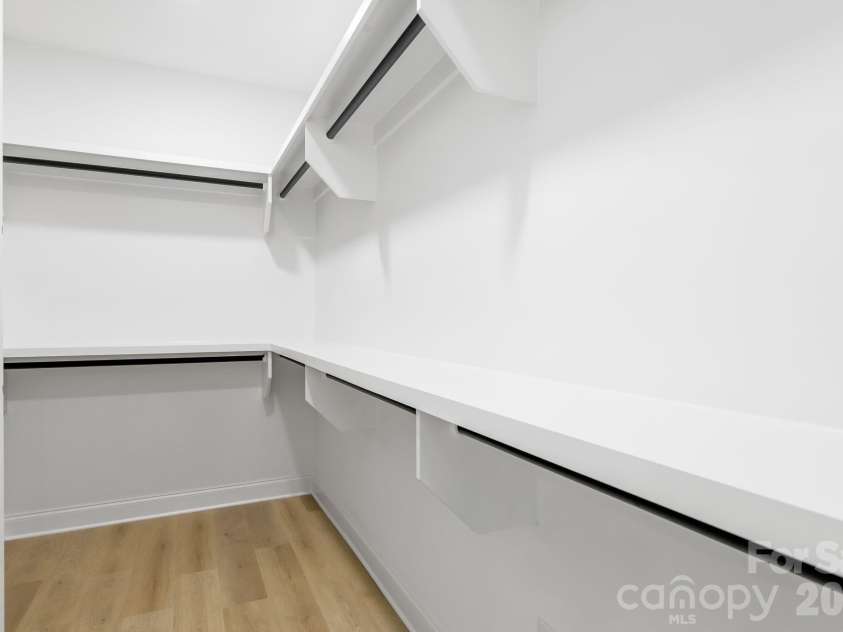 623 Colorado Avenue, Charlotte, NC 28206.  MLS# CAR4342714, YatesRealty ID 11385. 
